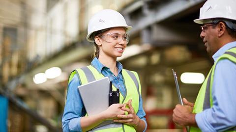 shutterstock-apprentice-leader-678x381