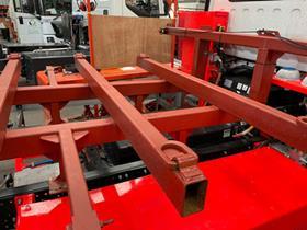 Electra-Isuzu-break-frame-for-sideloading-food-waste