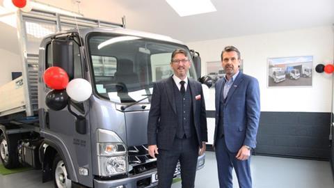 006-02-Isuzu-Truck-UK-Armstrong-Vehicle-Centre-800x574