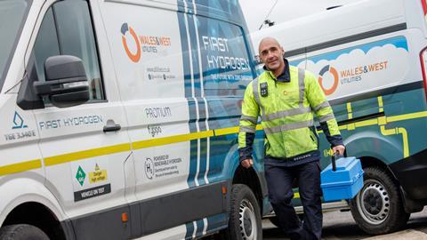 WWU driver Alun Jones on operations with First Hydrogen's FCEV