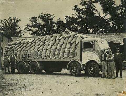 Welch's Transport founder Gordon Welch, middle right