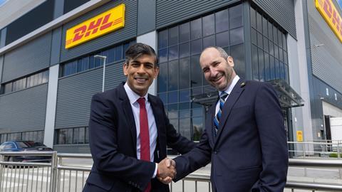 Sunak visits DHL London Gateway
