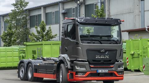 p-ifat-man-etgs-eot-roll-off-tipper-01