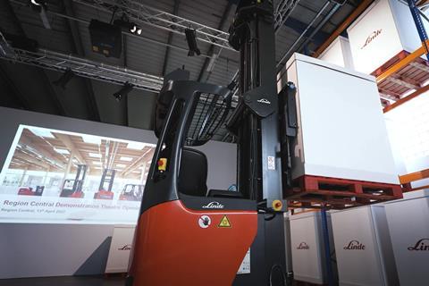 Linde_demo_theatre_2023[55813]